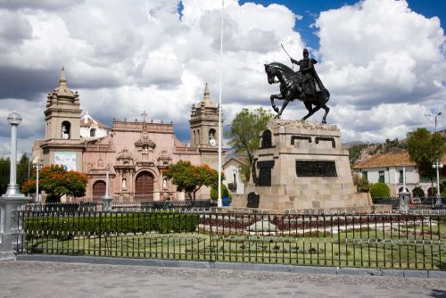 plaza ayacucho