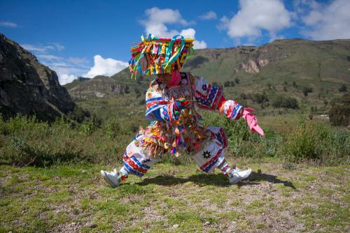 danzas, tijeras