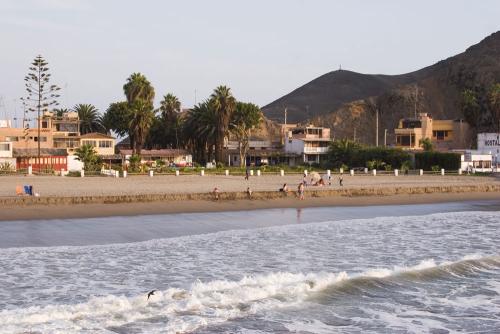 Cerro Azul, playas