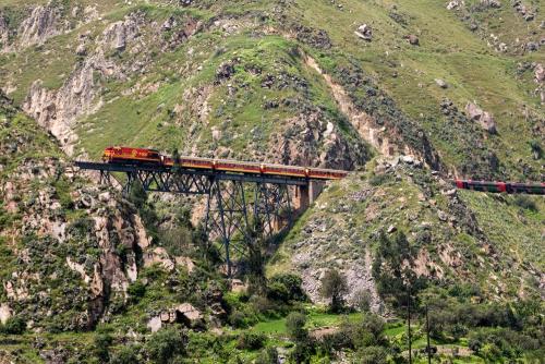 Tren Central