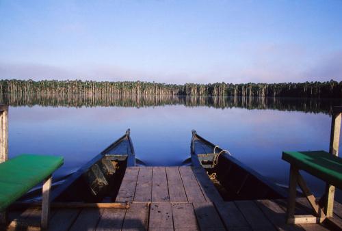 Lago Sandoval